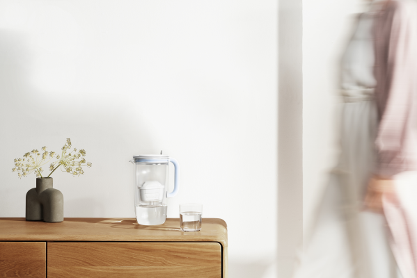 Glass_Jug_Plate_Sideboard_1154_CC.jpg